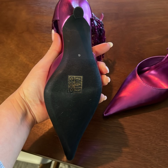 Fuschia Jeffrey Campbell show stop pump. Size 6. NWOT. Smoke and pet free home. - Picture 5 of 6